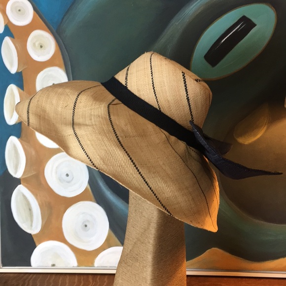 Raffia Wide Brim Hat - Picture 4 of 8